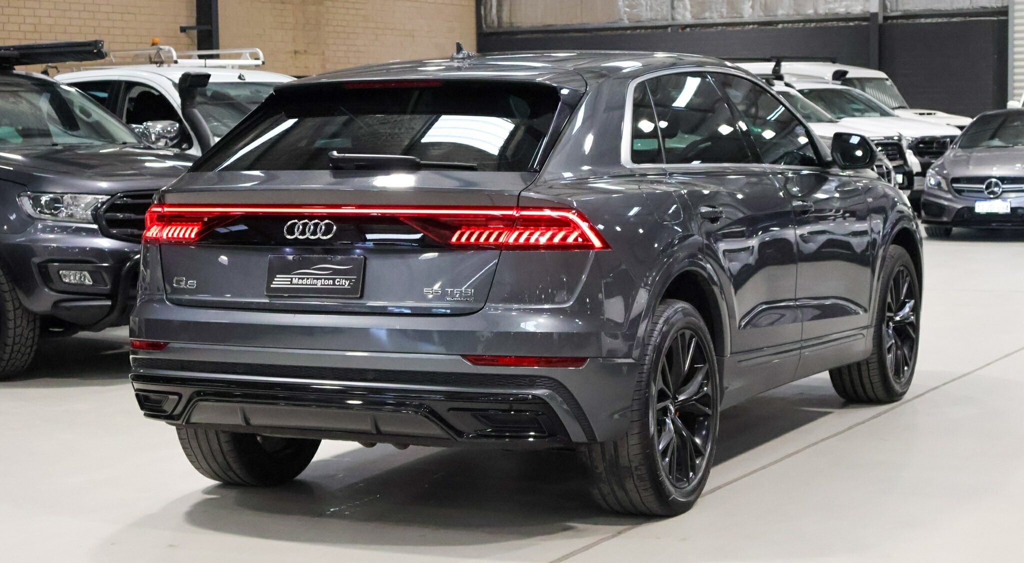 Audi Q8 image 4