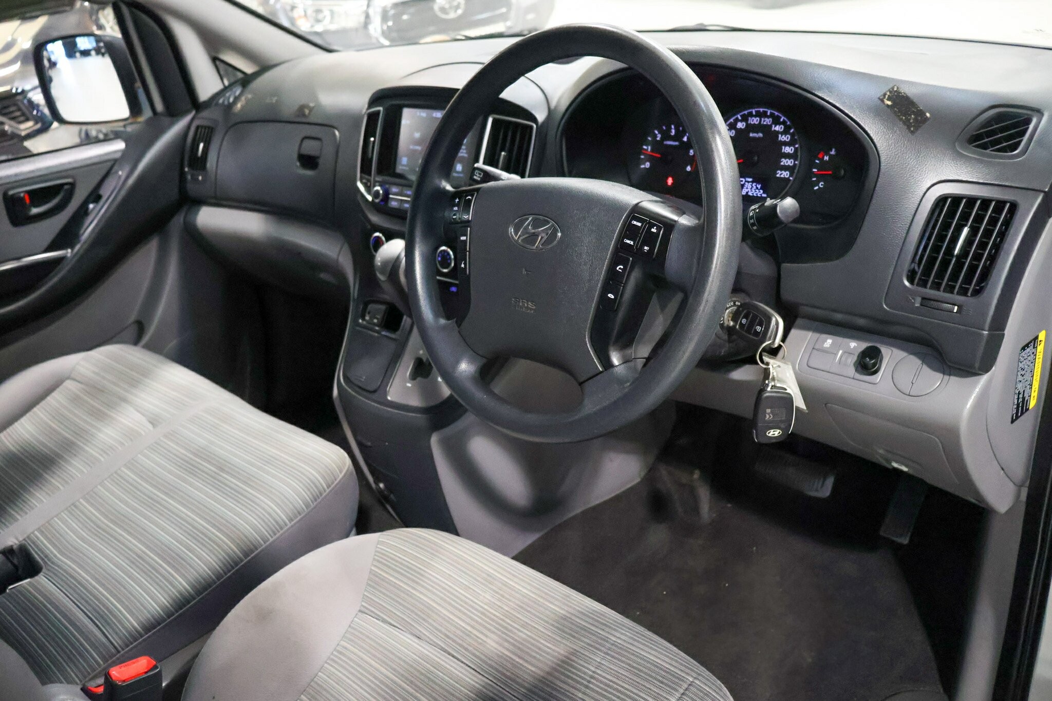 Hyundai Iload image 4