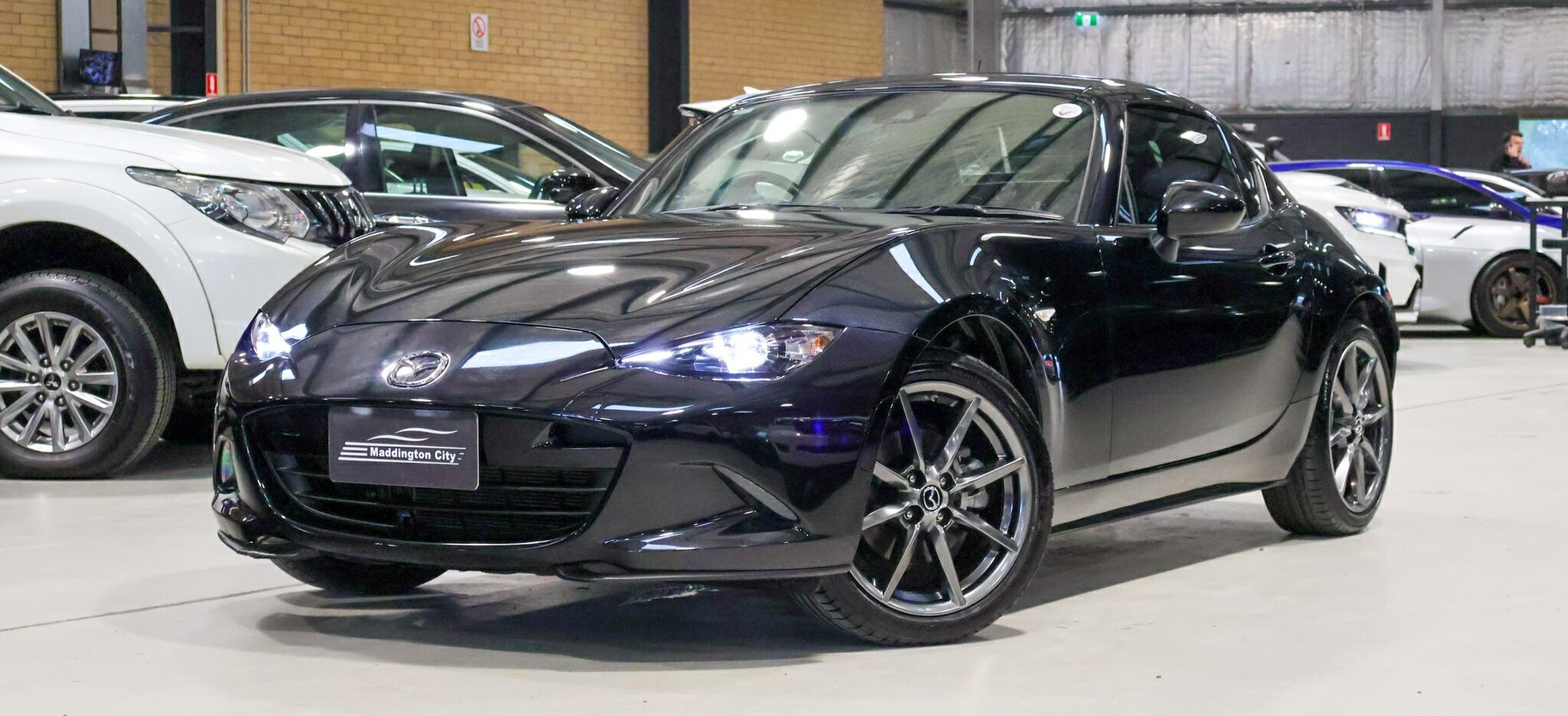 Mazda Mx-5 image 3