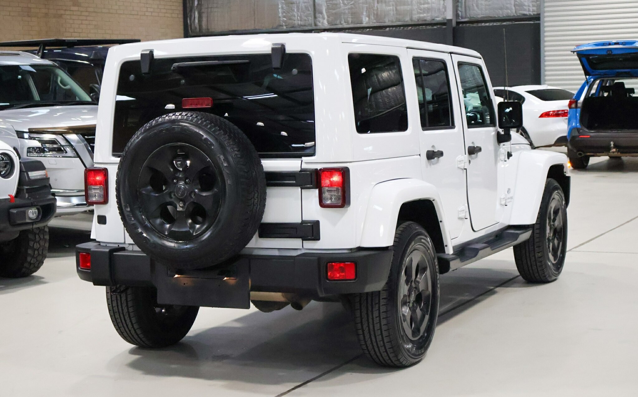 Jeep Wrangler image 4