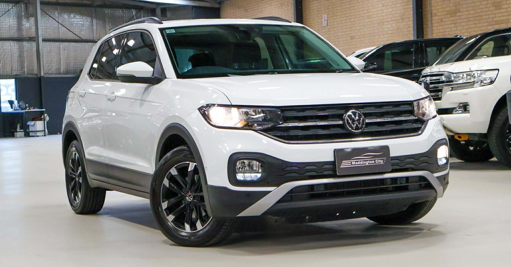 Volkswagen T-cross image 1