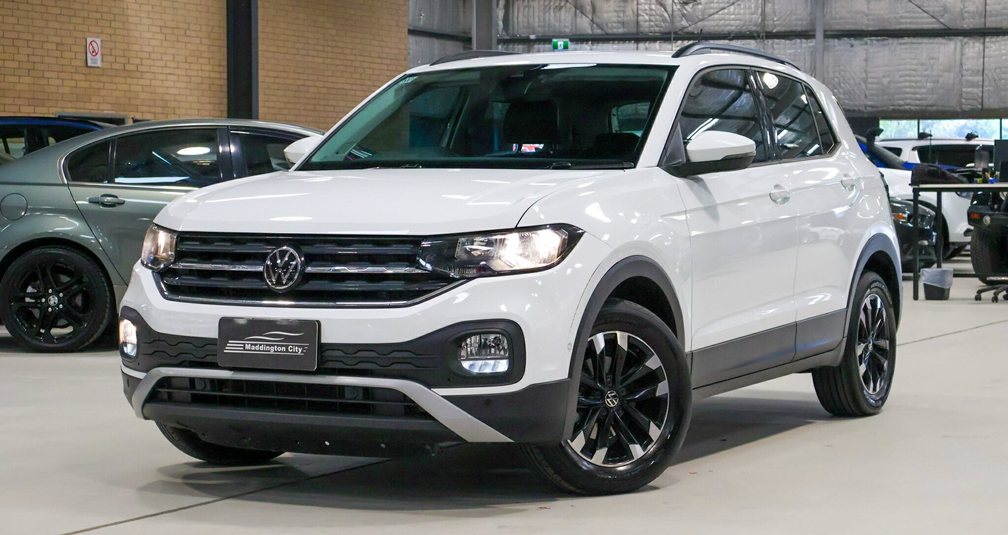 Volkswagen T-cross image 3