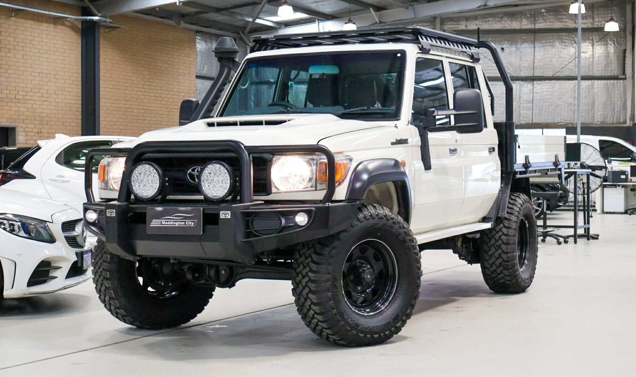 Toyota Landcruiser image 3