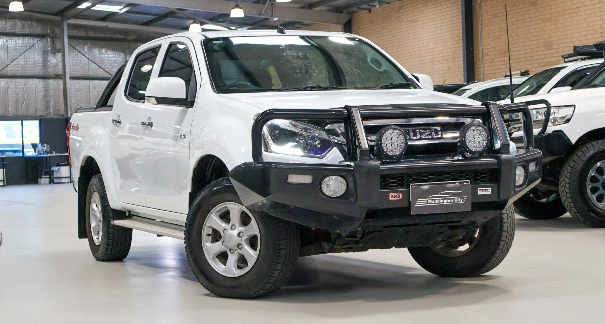 Isuzu D-max image 1