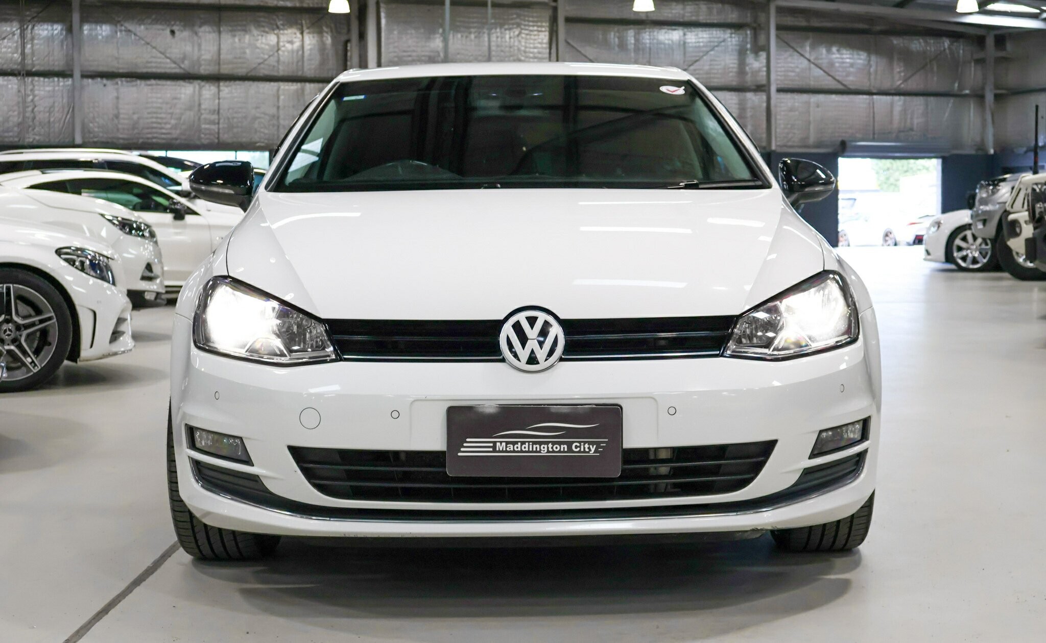 Volkswagen Golf image 2