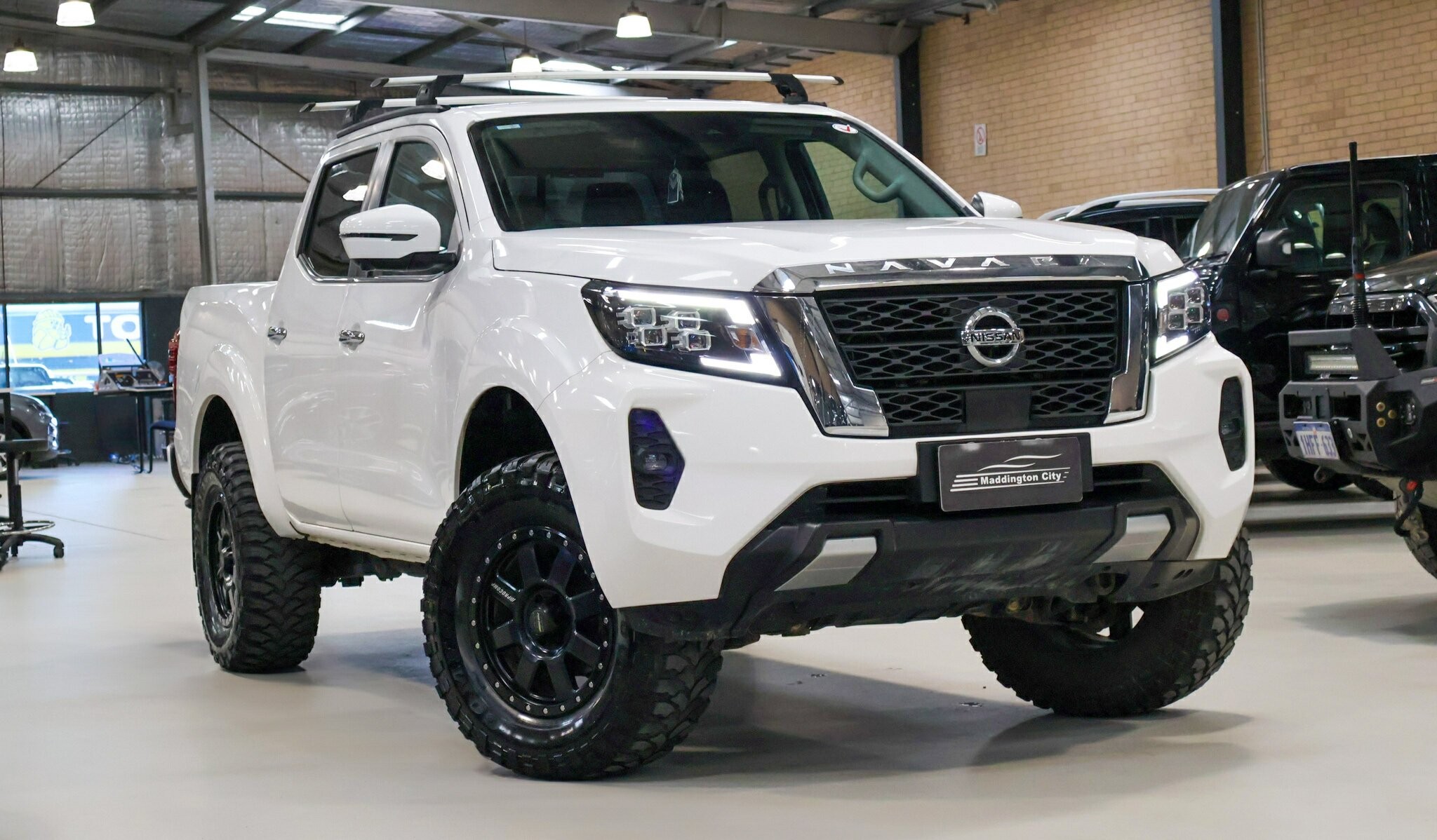 Nissan Navara image 1