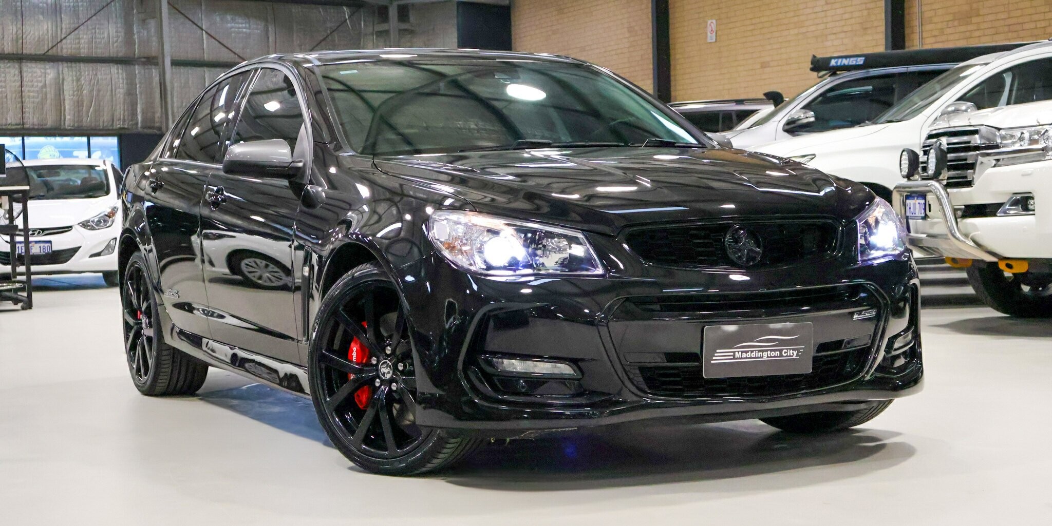 Holden Commodore image 1