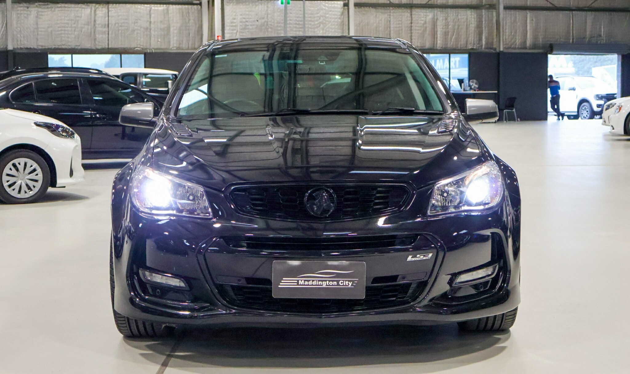 Holden Commodore image 2