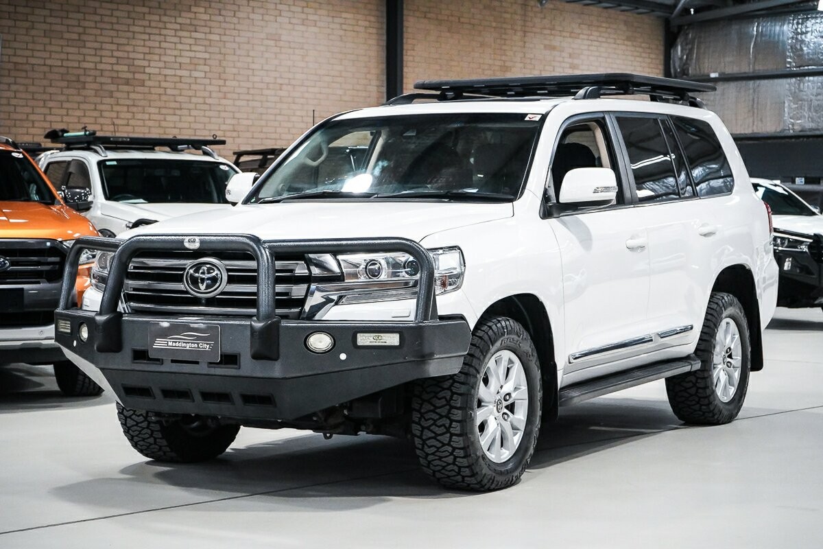 Toyota Landcruiser image 4