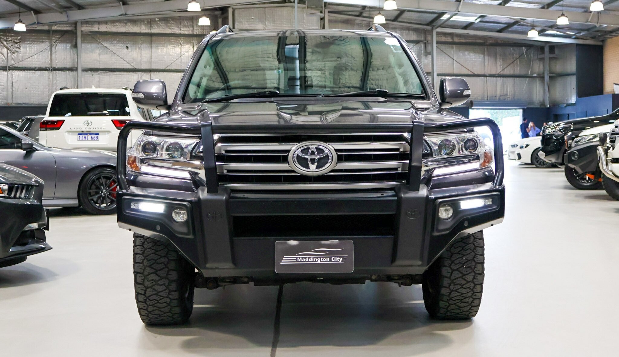 Toyota Landcruiser image 2