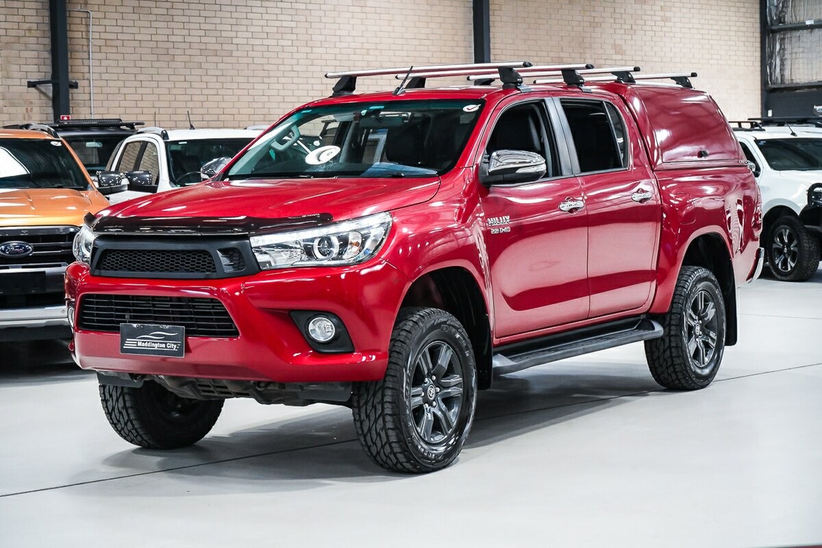 Toyota Hilux image 4