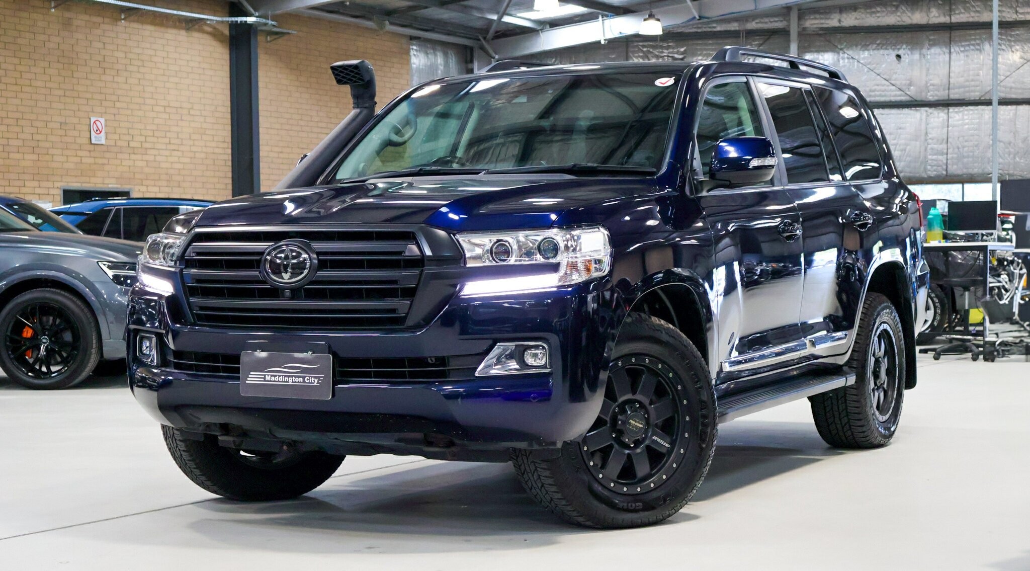 Toyota Landcruiser image 3