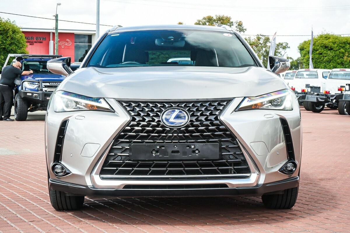 Lexus Ux image 3