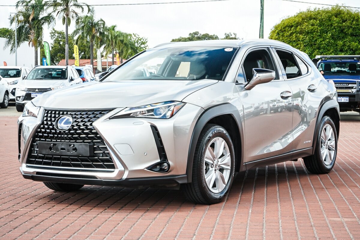 Lexus Ux image 4