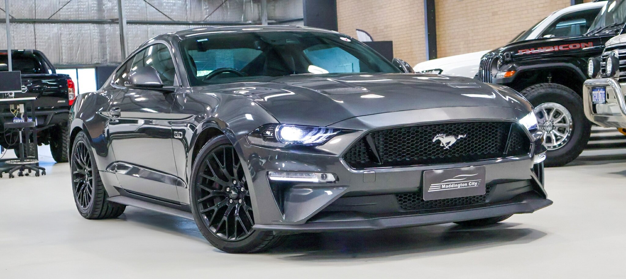 Ford Mustang image 1