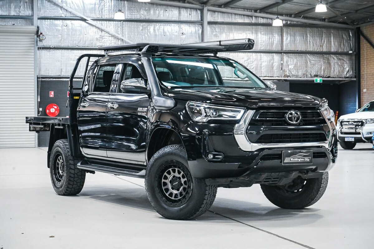 Toyota Hilux image 1