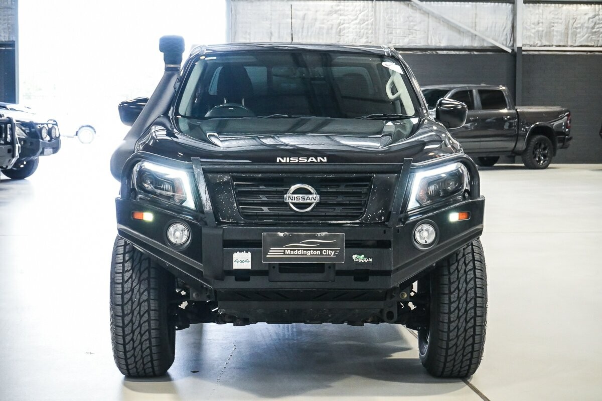 Nissan Navara image 3