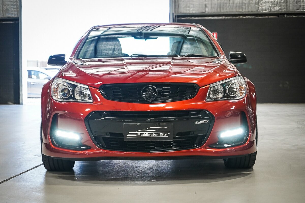 Holden Commodore image 3