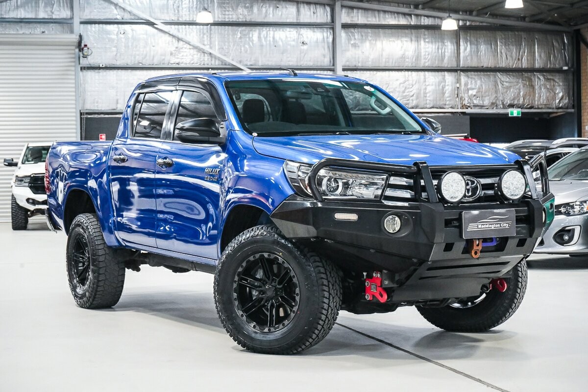 Toyota Hilux image 1