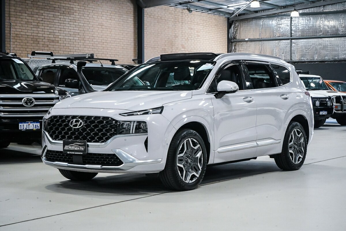 Hyundai Santa Fe image 4