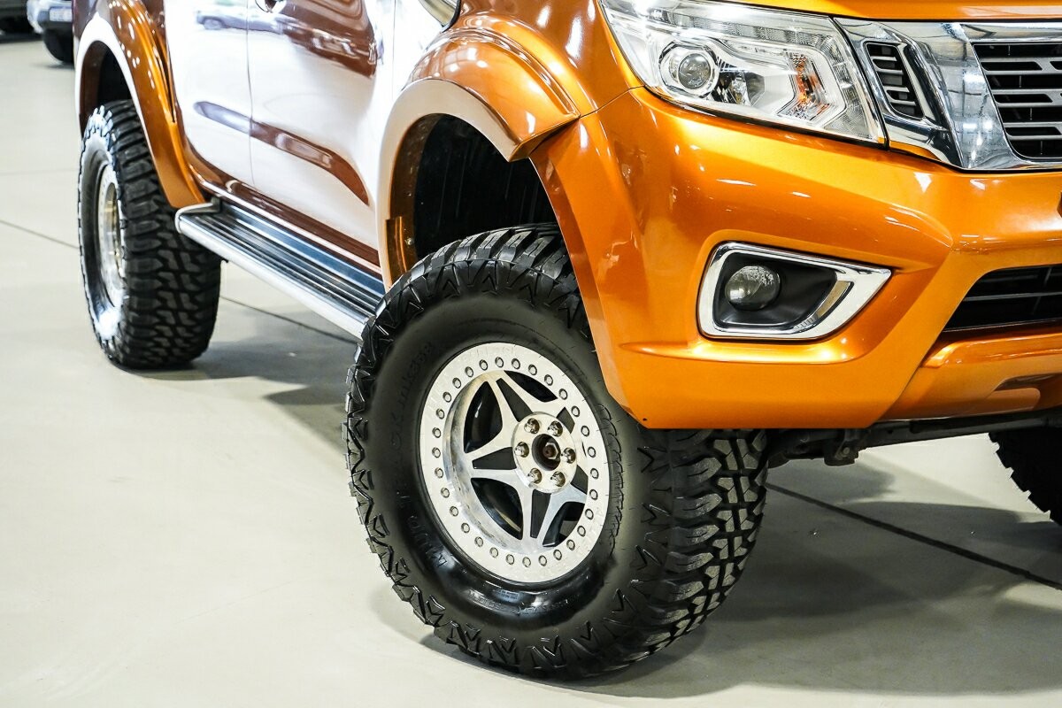 Nissan Navara image 2