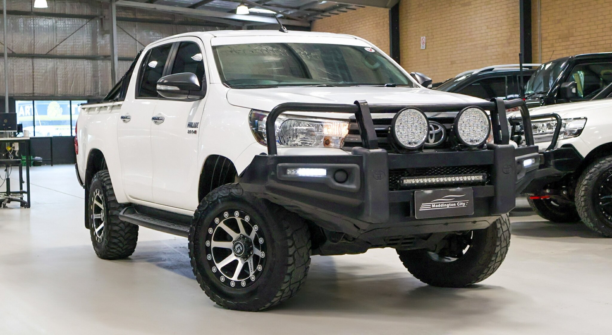 Toyota Hilux image 1