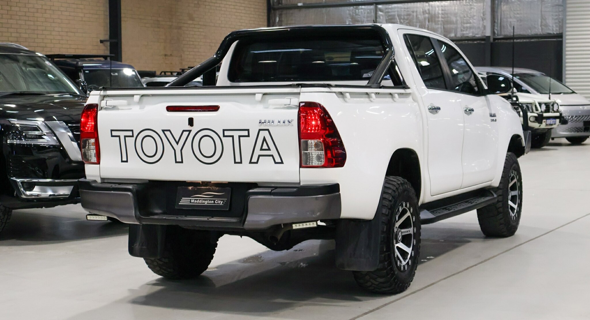 Toyota Hilux image 4