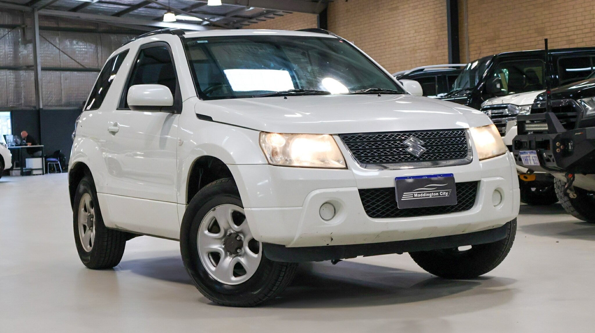 Suzuki Grand Vitara image 1