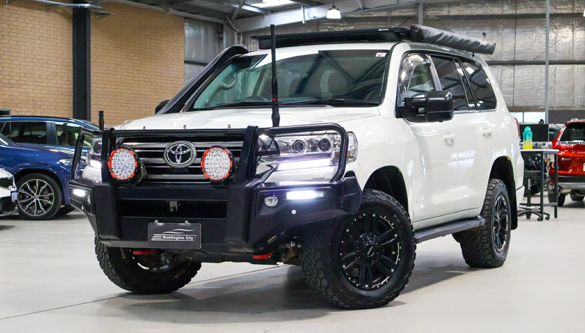 Toyota Landcruiser image 3