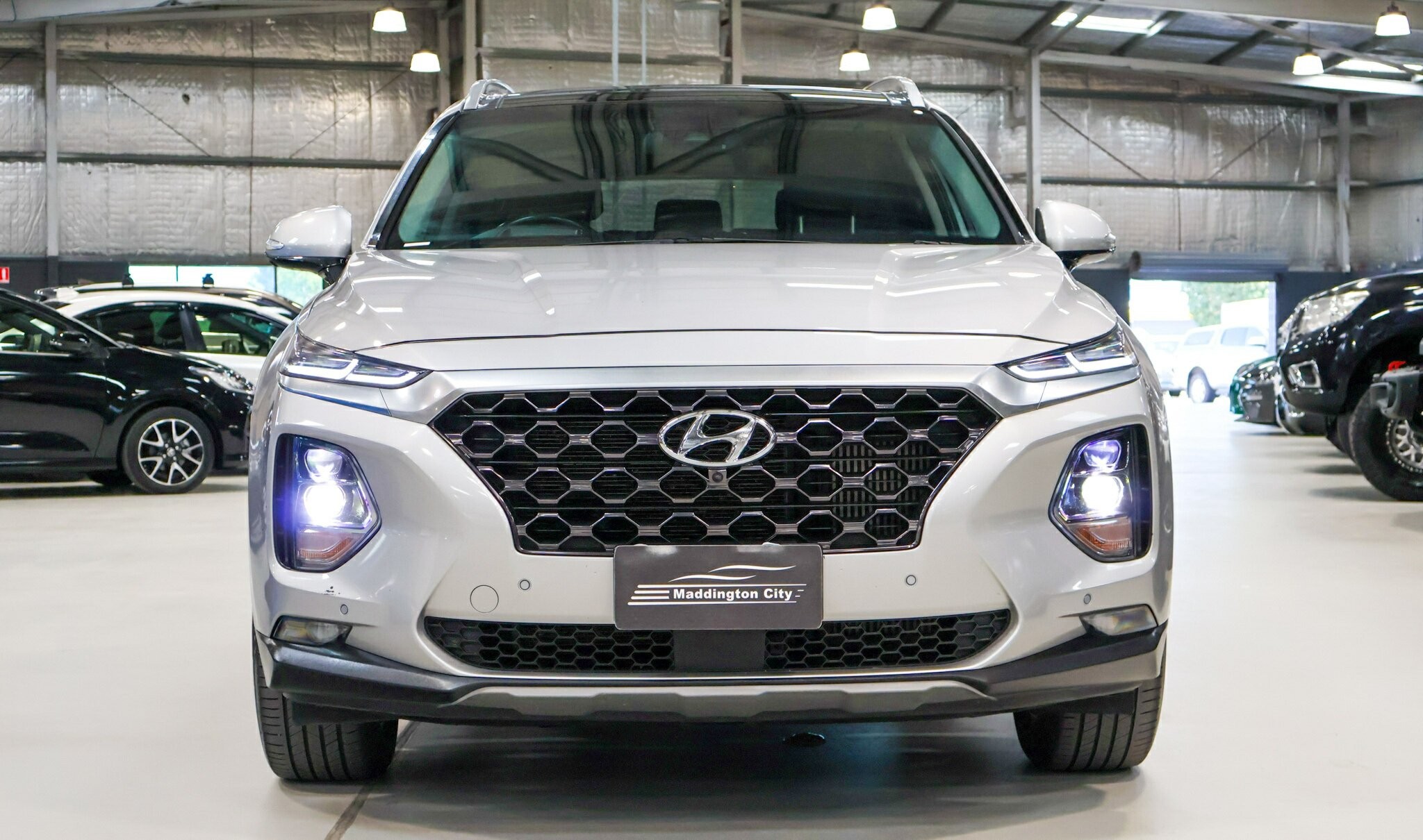 Hyundai Santa Fe image 2