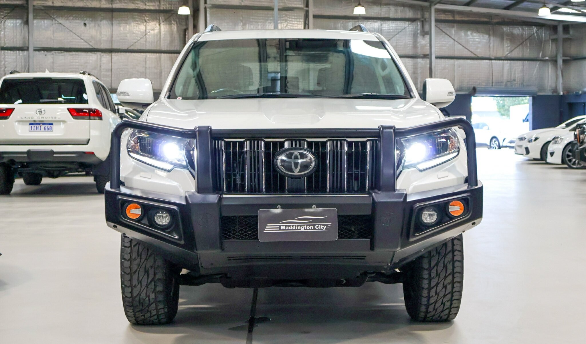 Toyota Landcruiser Prado image 2