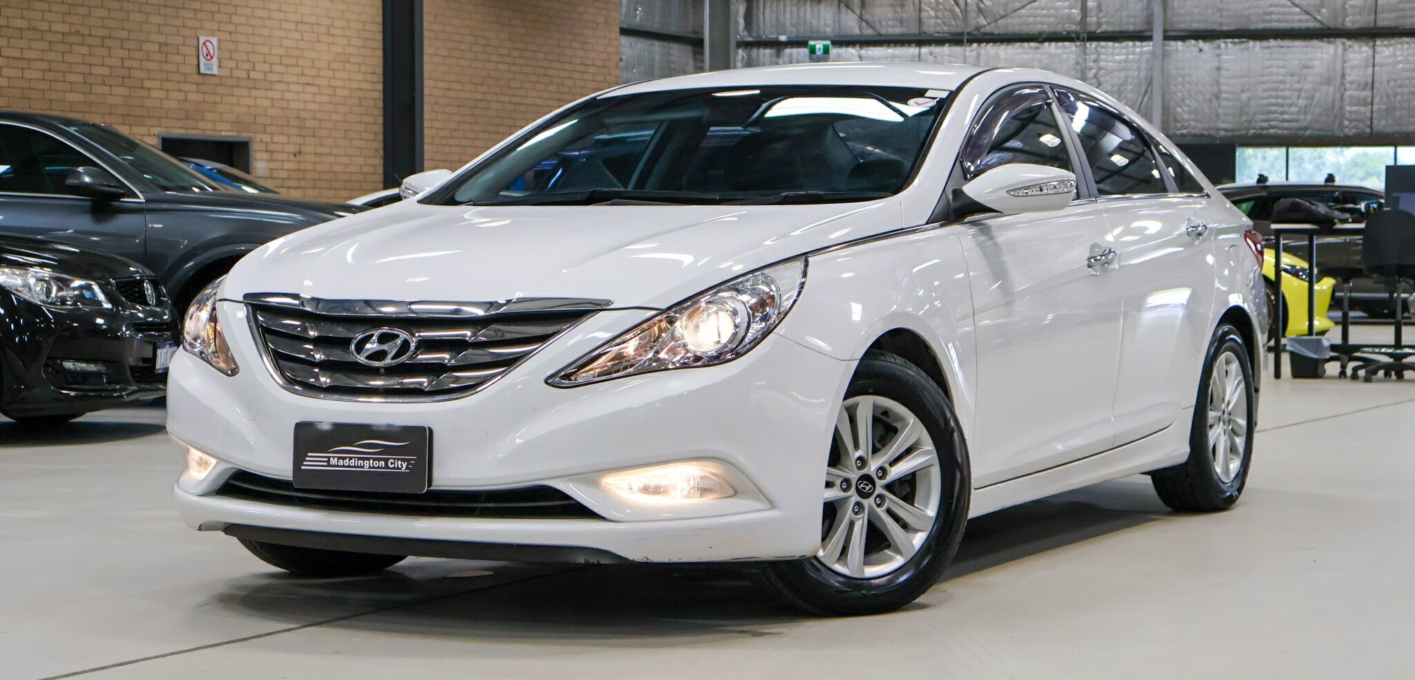 Hyundai I45 image 3