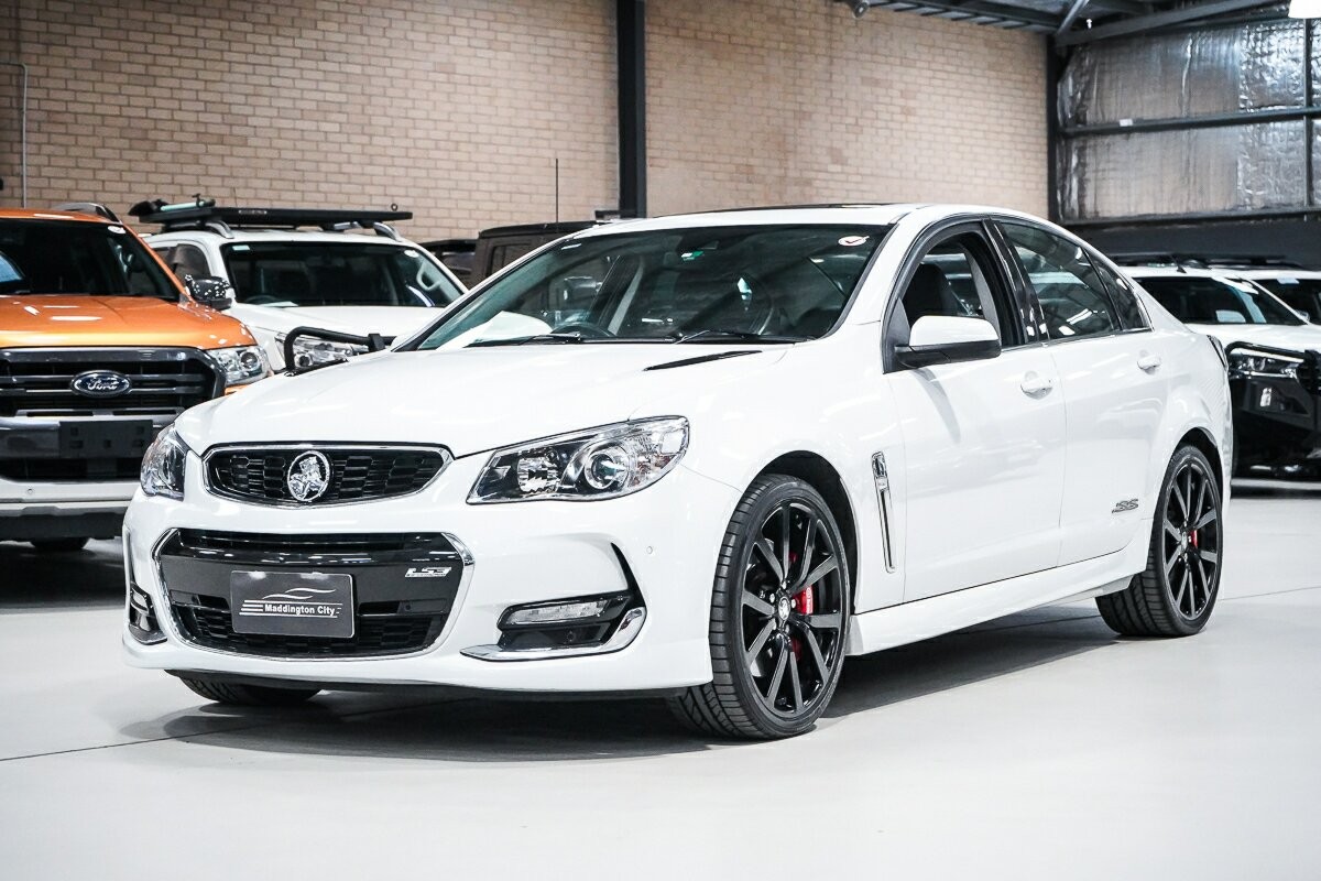 Holden Commodore image 4