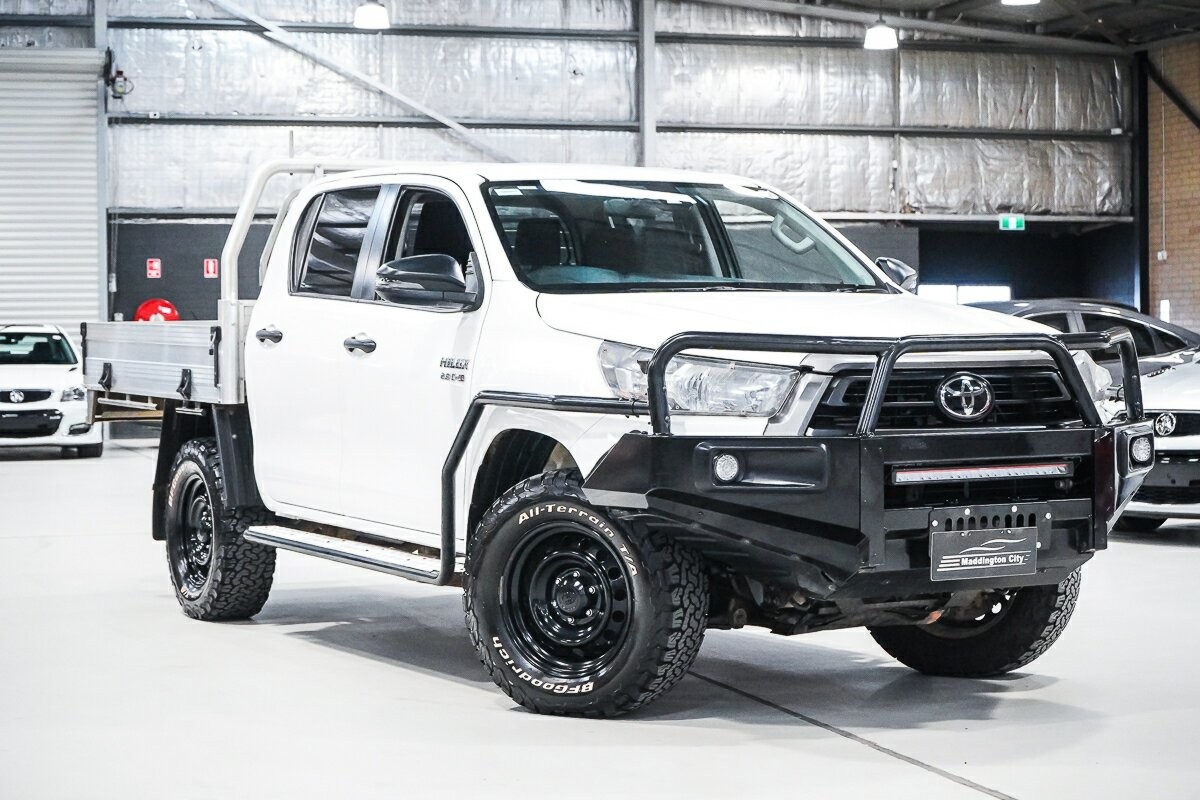 Toyota Hilux image 1