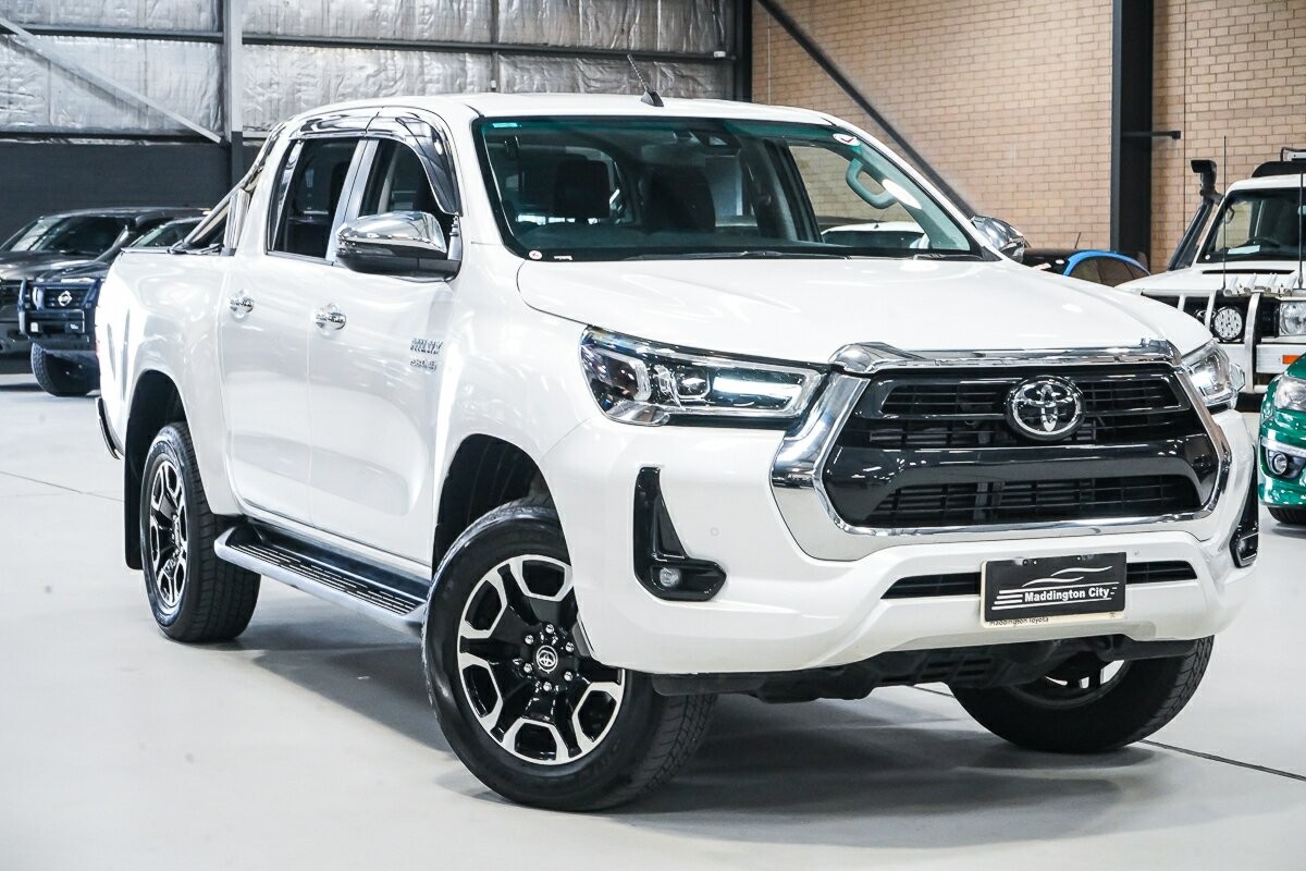 Toyota Hilux image 1