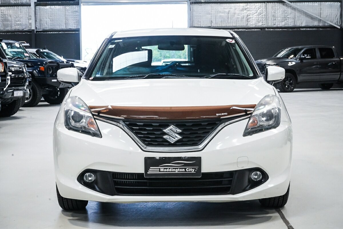 Suzuki Baleno image 3