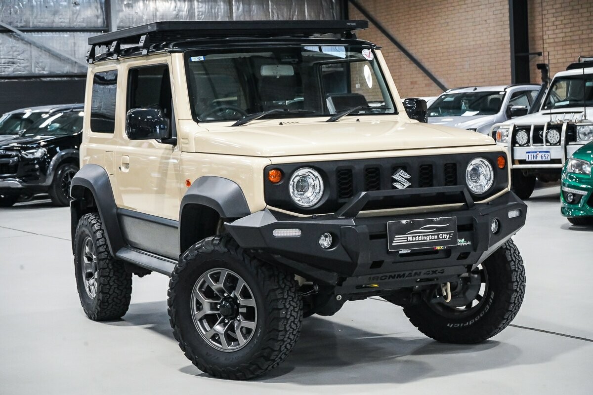 Suzuki Jimny image 1