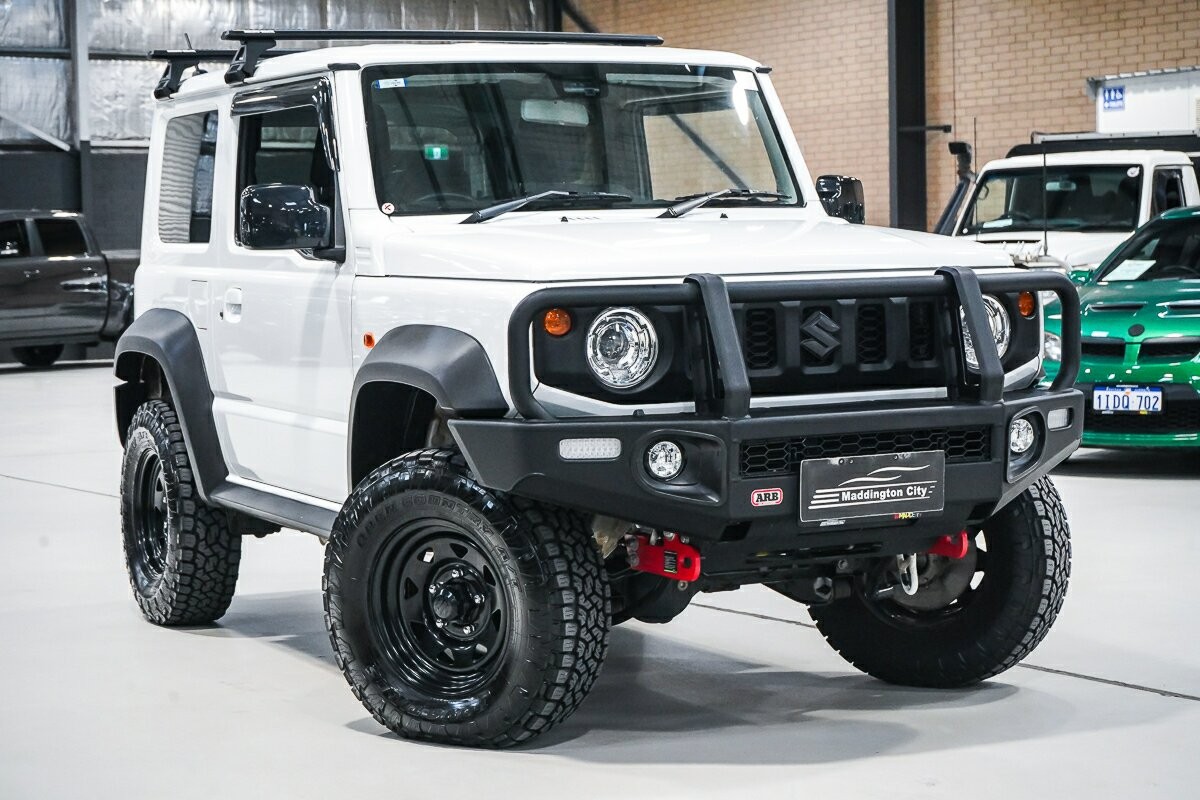 Suzuki Jimny image 1