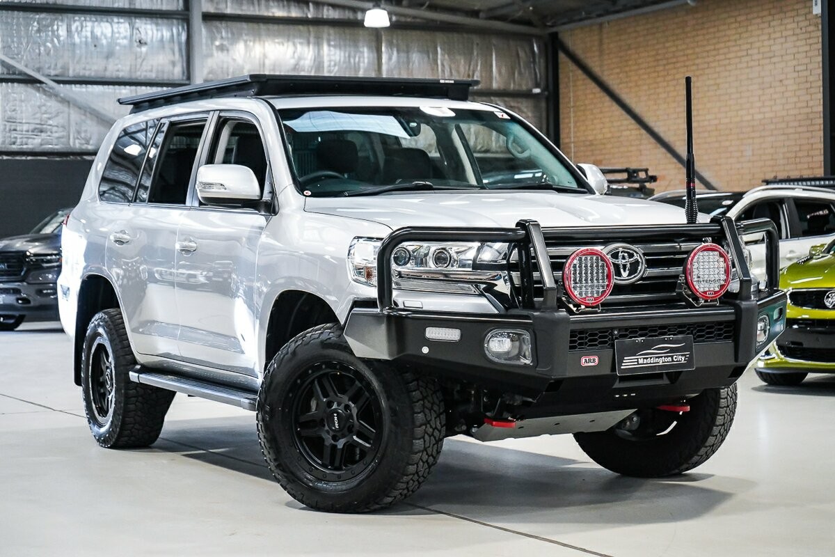 Toyota Landcruiser image 1