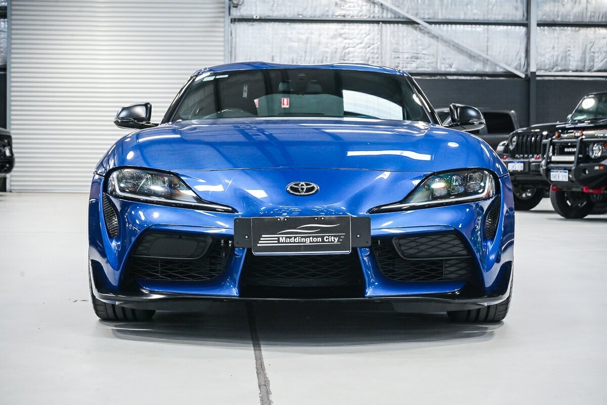 Toyota Supra image 3