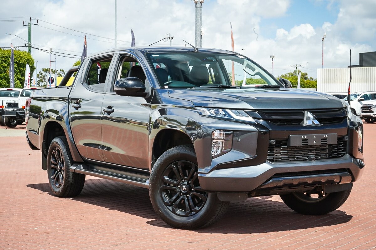 Mitsubishi Triton image 1