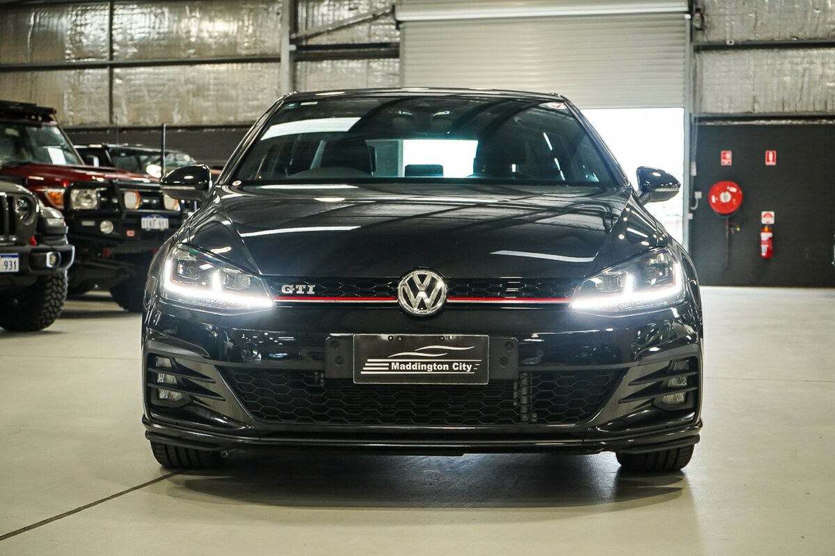 Volkswagen Golf image 3