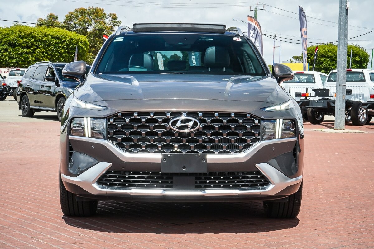 Hyundai Santa Fe image 4