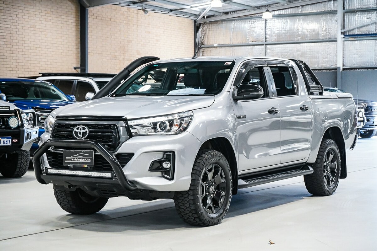 Toyota Hilux image 4