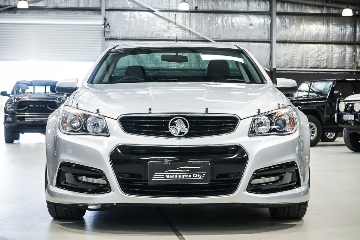 Holden Ute image 3