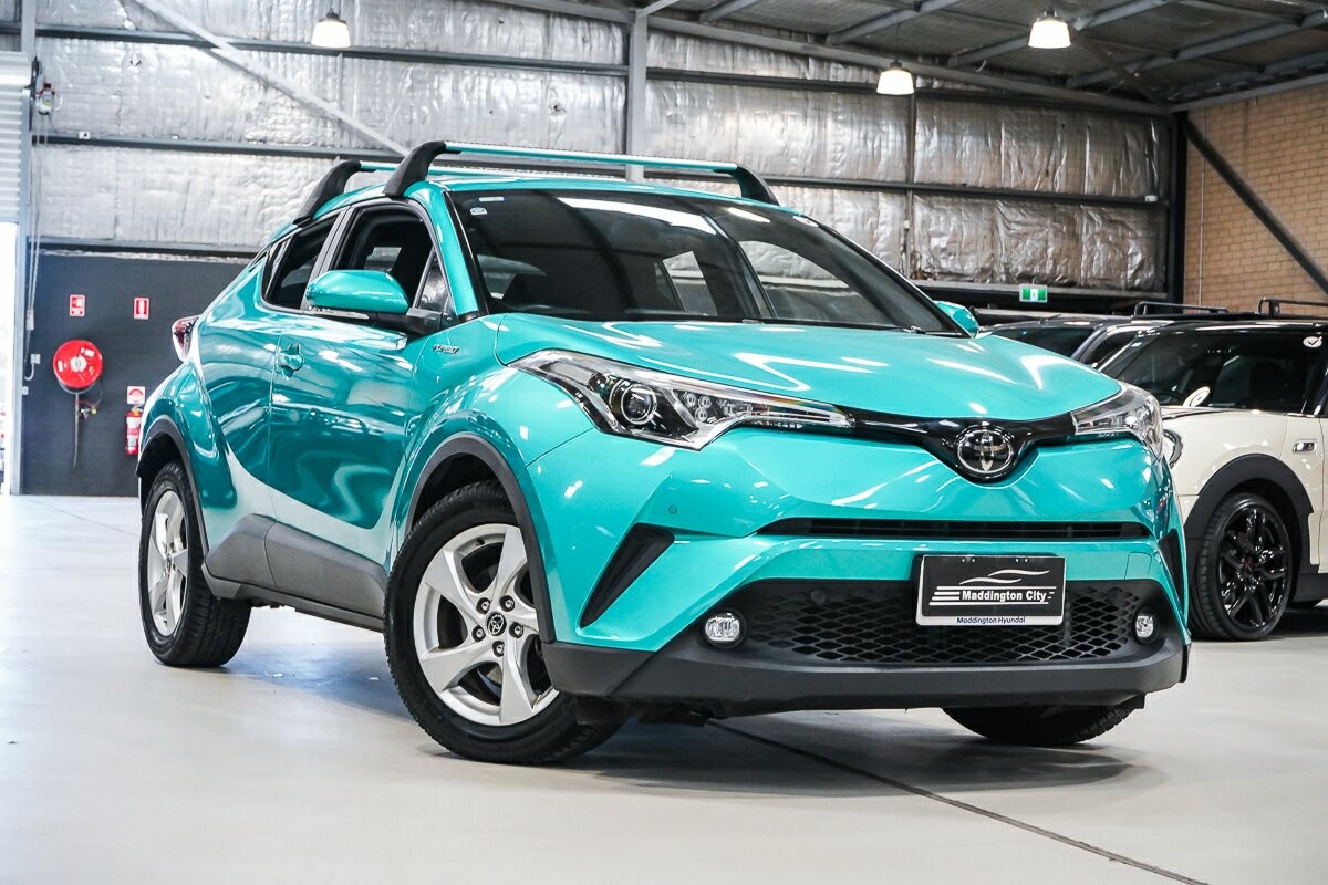 Toyota C-hr image 1