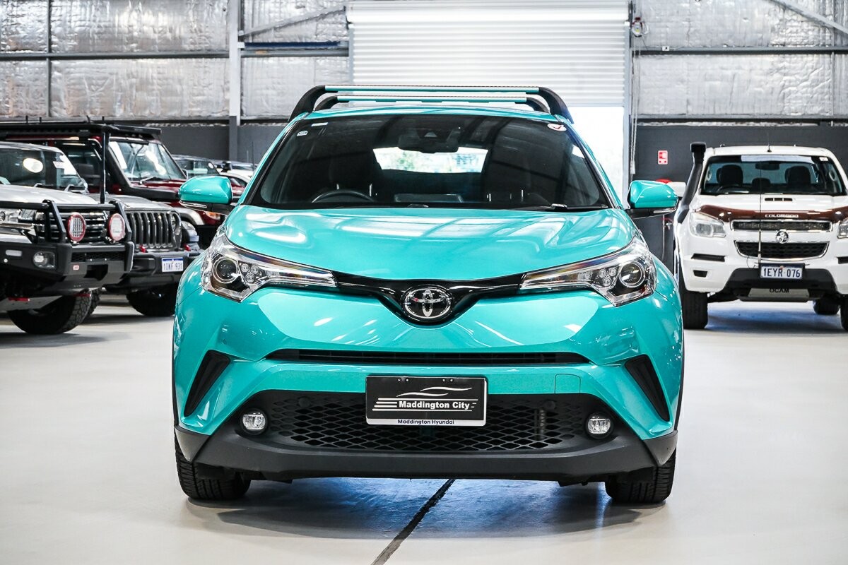 Toyota C-hr image 3