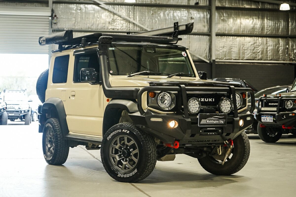 Suzuki Jimny image 1