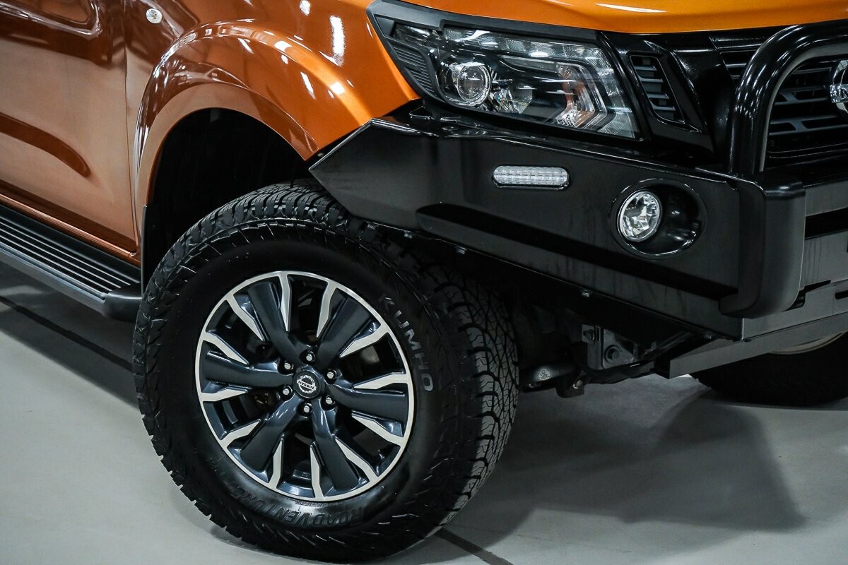 Nissan Navara image 2