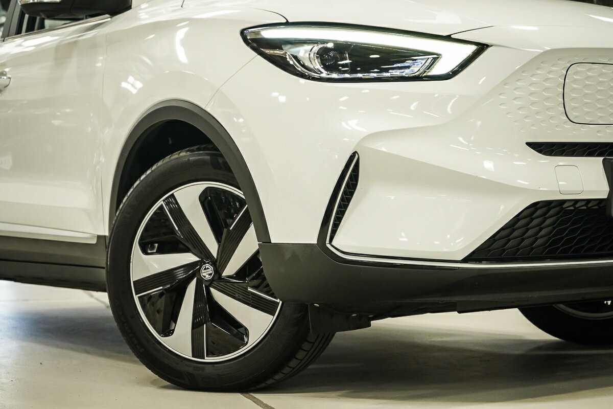 MG Zs Ev image 2